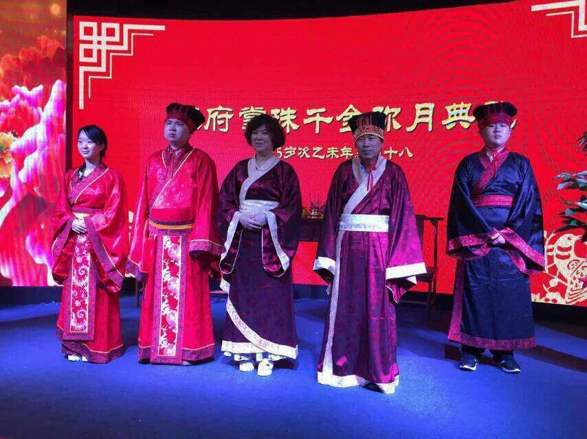 河南鞏義偉志公司舉行傳承民俗文化活動(dòng)宣揚(yáng)中華傳統(tǒng)美德（圖）