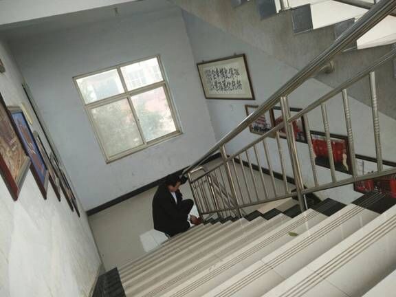 “其身正，不令而行；其身不正，雖令不從”