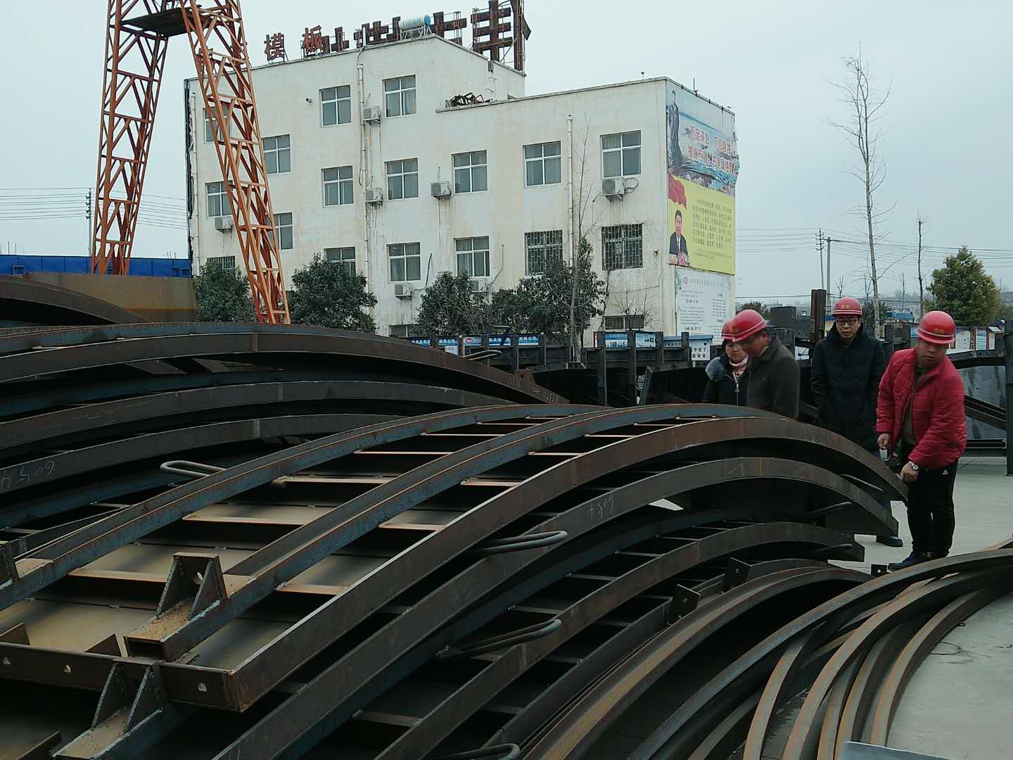 恭喜河南鋼模板廠家2018開(kāi)門(mén)紅