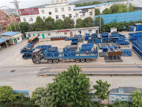 30米箱梁鋼模板發(fā)往河南林州久益集團工地