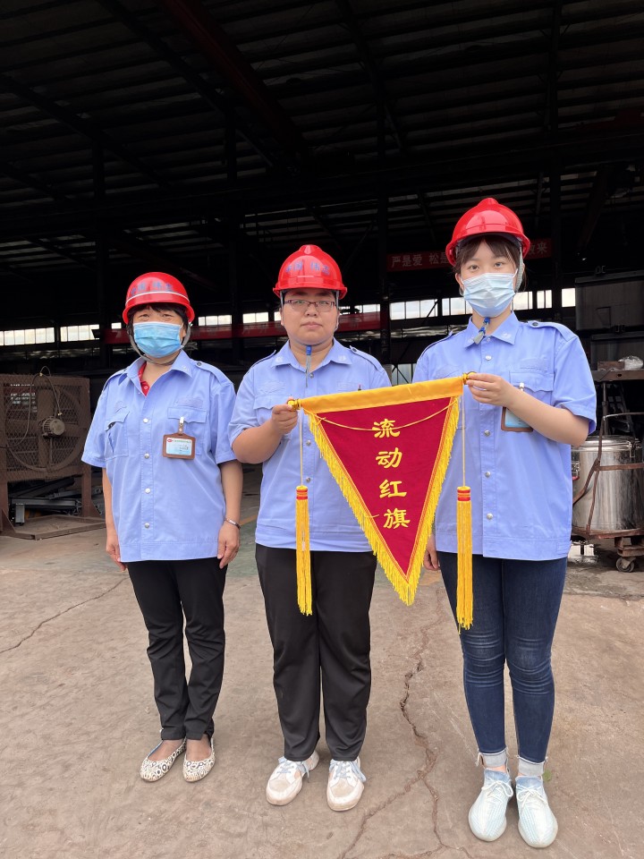 偉志鋼模板企業(yè)文化構(gòu)建，頒發(fā)流動(dòng)紅旗